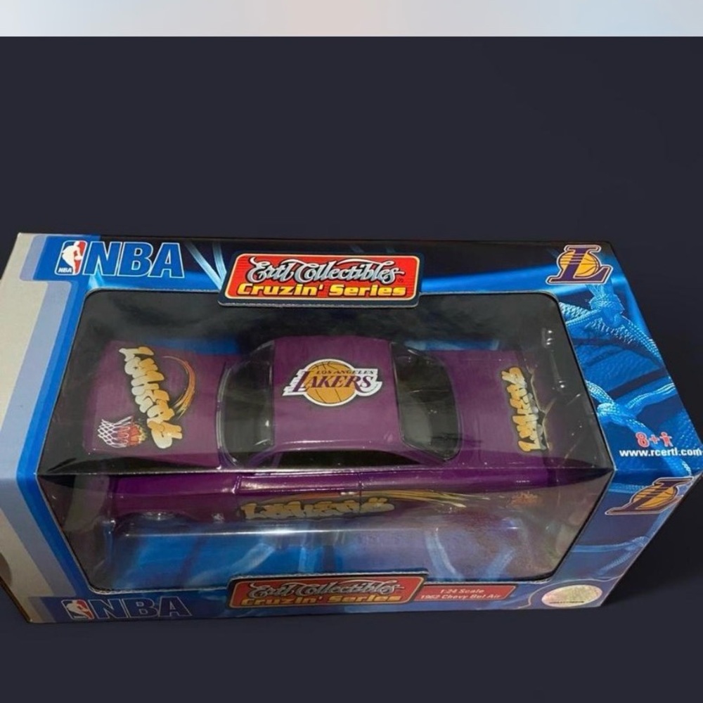 NBA Los Angeles Lakers Purple Die-Cast Cruzin' Series Toy Car